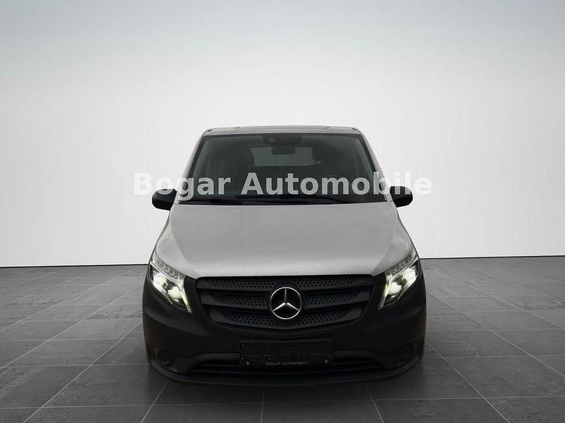 Gebraucht Mercedes Vito 163 PS (119 kW) 2020 Silber Van