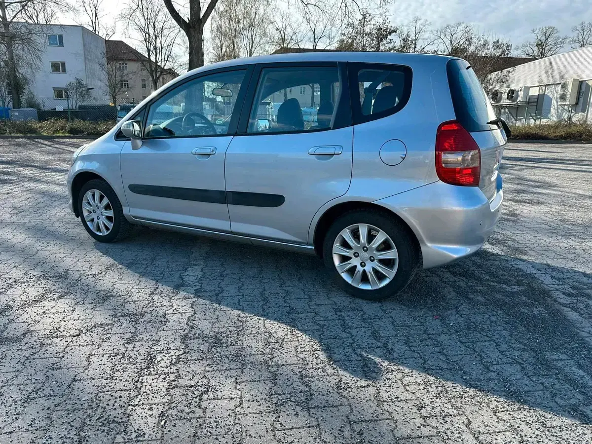 Gebraucht Honda Jazz 84 PS (61 kW) 2005 Silber Kleinwagen