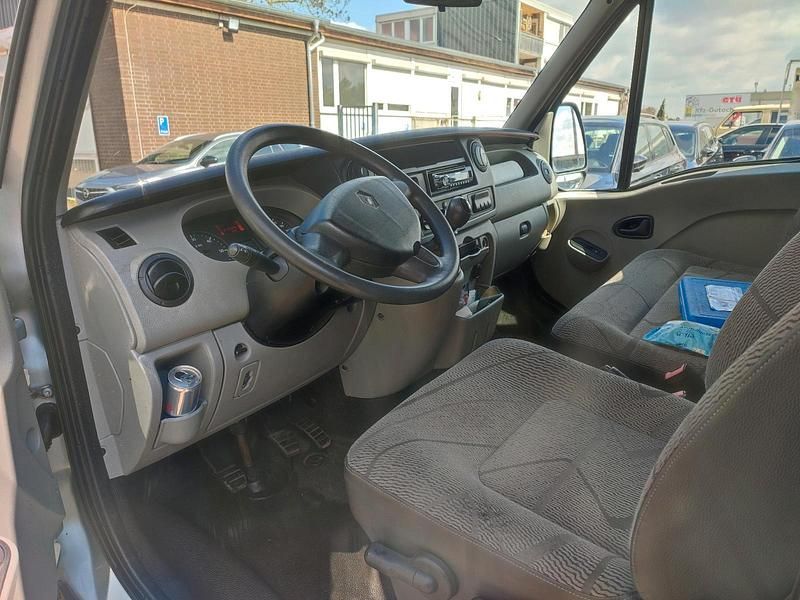 Second-hand Renault Master 100 CP (73 kW) 2008 Argintiu Monovolum