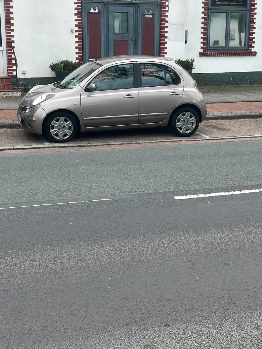 Gebraucht Nissan Micra 80 PS (58 kW) 2009 Braun Kleinwagen
