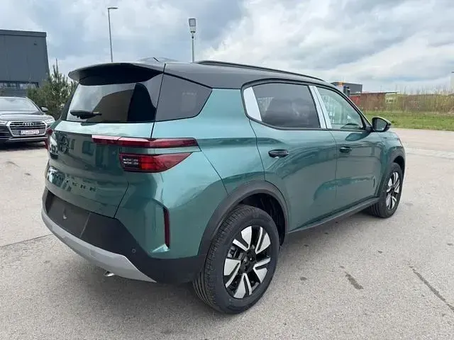 Neu Opel Frontera Ultimate 145 PS (106 kW) 2026 Grün SUV