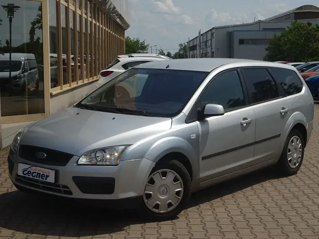 Gebraucht Ford Focus Fun X 101 PS (74 kW) 2006 Silber Limousine