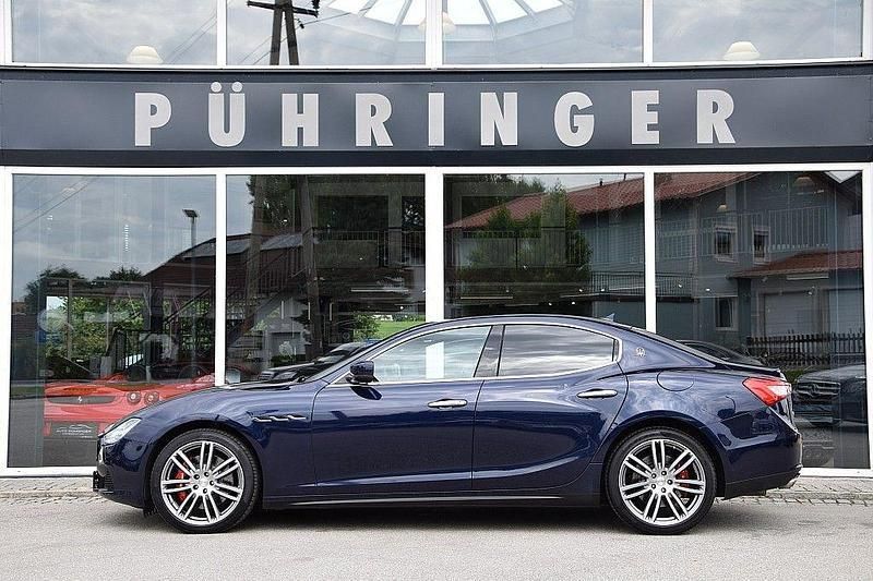 Blau Gebraucht 2014 Maserati Ghibli Coupé | 29.900 € (Teuer) - Bild 1/4