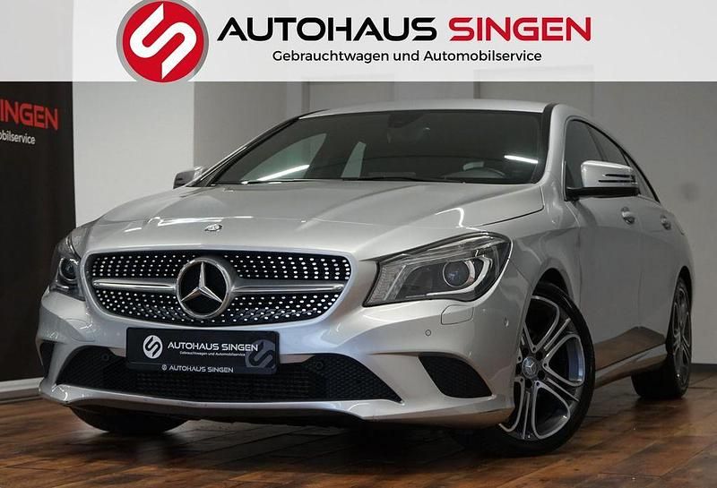 Gebraucht Mercedes CLA220 Shooting Brake Urban 177 PS (130 kW) 2015 Silber Kombi