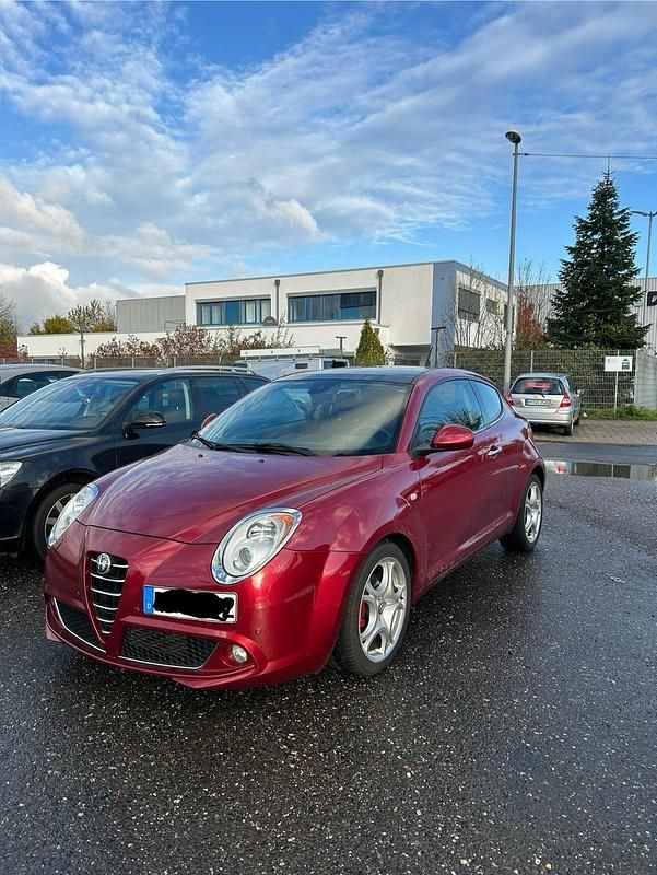 Rot Gebraucht 2010 Alfa Romeo MiTo Turismo Kleinwagen | 6.900 € (Fairer Preis) - Bild 1/4