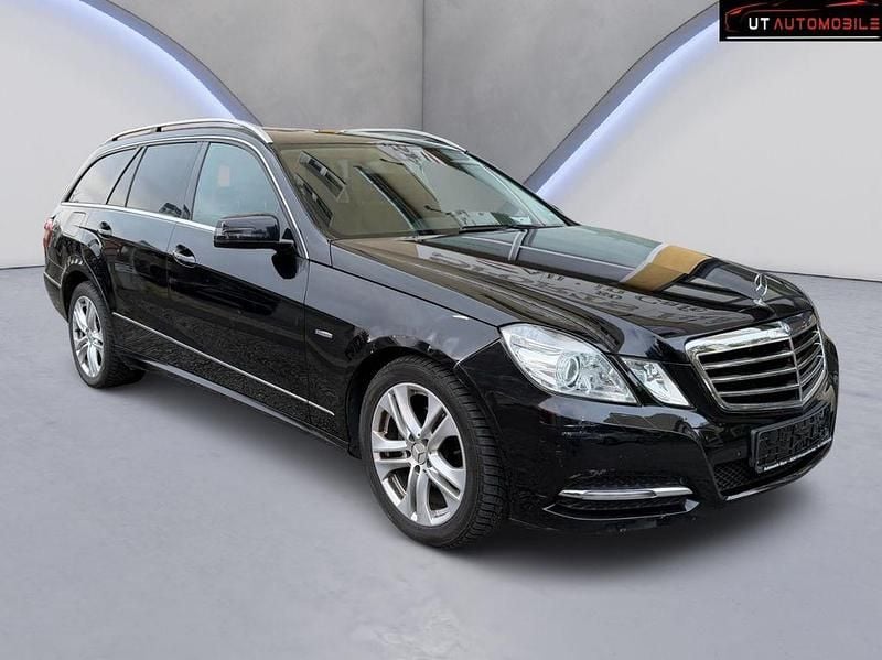 Gebraucht Mercedes E220 170 PS (125 kW) 2012 Schwarz Kombi