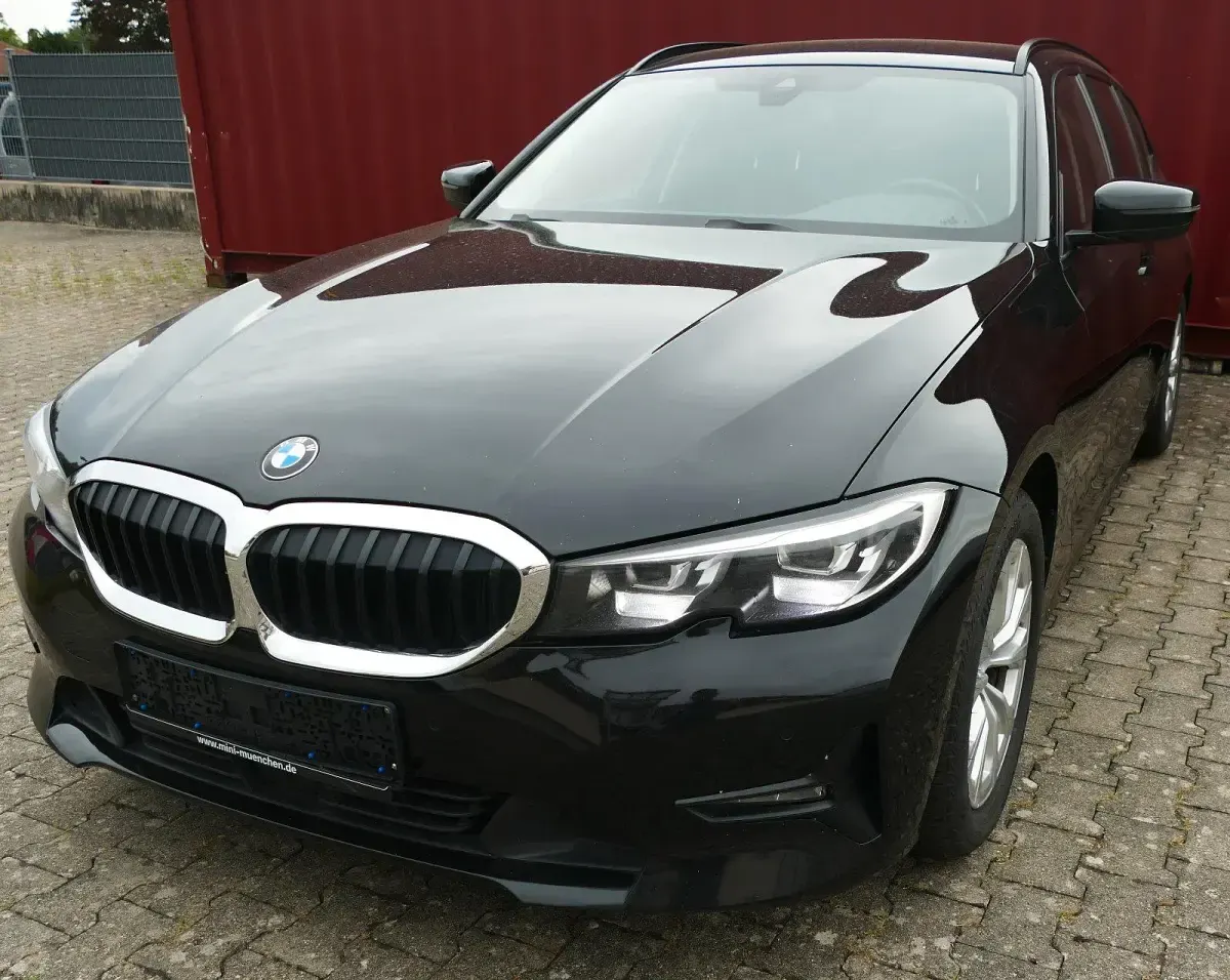 Gebraucht BMW 318 Advantage 150 PS (110 kW) 2022 Schwarz Kombi