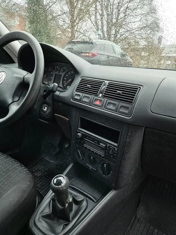 Gebraucht VW Golf IV 55 PS (40 kW) 2003 Grau Kleinwagen