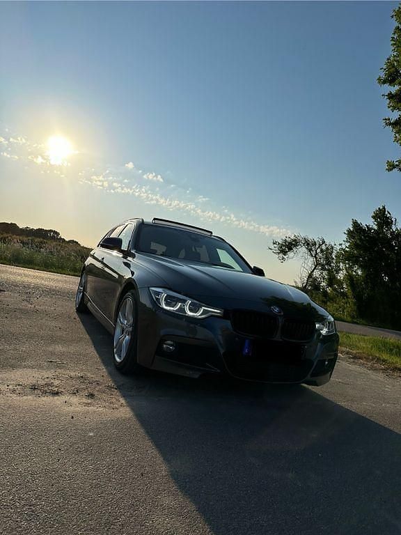 Grau Gebraucht 2017 BMW 320 M Sport Kombi | 17.999 € (Fairer Preis) - Bild 1/4