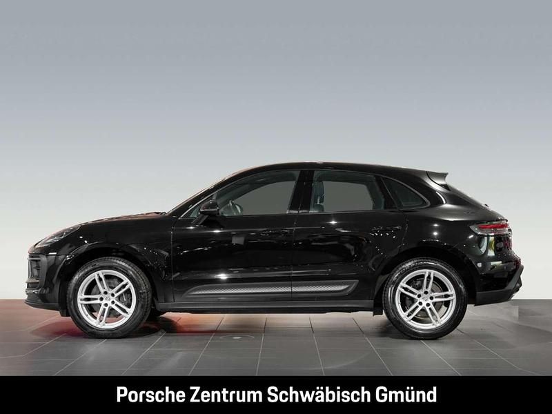 Gebraucht Porsche Macan 265 PS (194 kW) 2024 Schwarz SUV