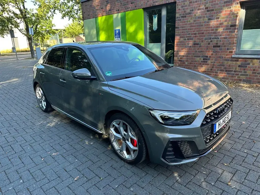 Gebraucht Audi A1 Sportback S-Line 207 PS (152 kW) 2023 Grau Kleinwagen