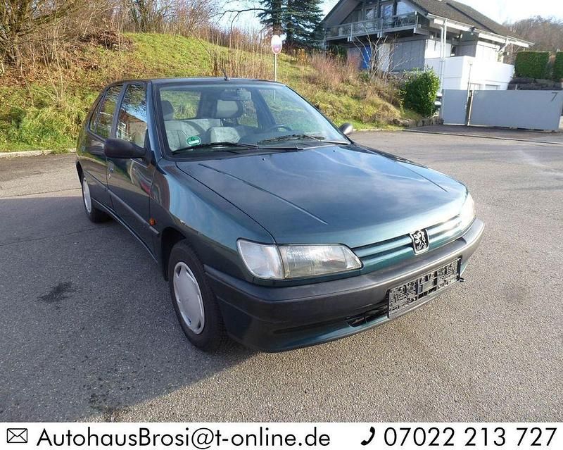 Grün Gebraucht 1995 Peugeot 306 Limousine | 3.800 € - Bild 1/4