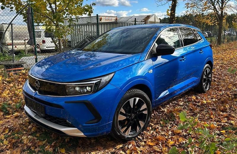 Blau Gebraucht 2023 Opel Grandland X Business SUV | 15.500 € (Guter Preis) - Bild 1/4
