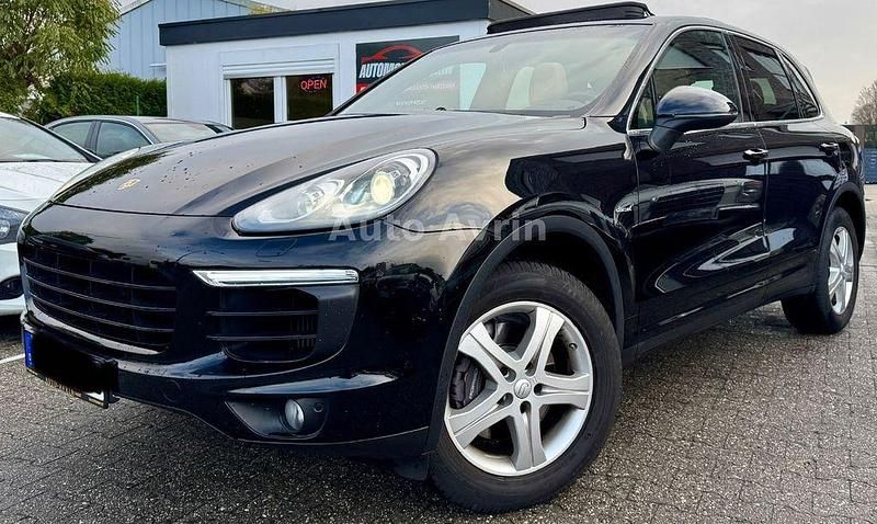 Second-hand Porsche Cayenne 262 CP (192 kW) 2015 Negru SUV