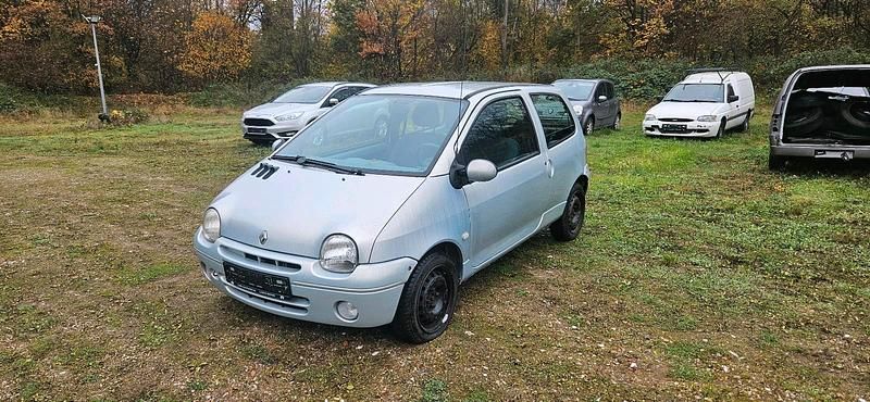 Silber Gebraucht 2003 Renault Twingo Kleinwagen | 600 € (Guter Preis) - Bild 1/4