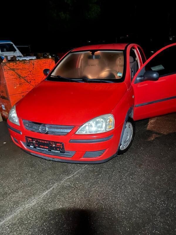 Rot Gebraucht 2006 Opel Corsa Kleinwagen | 850 € - Bild 1/3