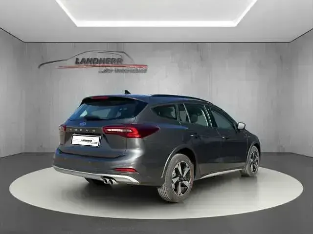 Usado Ford Focus ST-Line 120 HP (88 kW) 2025 Cinzento Carrinha