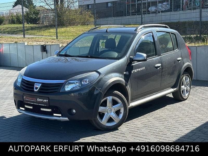 Gebraucht Dacia Sandero Stepway 84 PS (61 kW) 2012 Grau Limousine