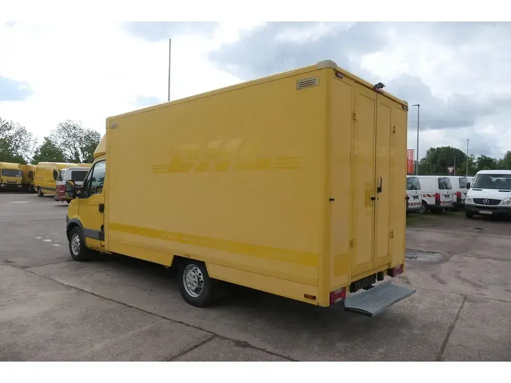 Gebraucht Iveco Daily 106 PS (77 kW) 2012 Gelb Van
