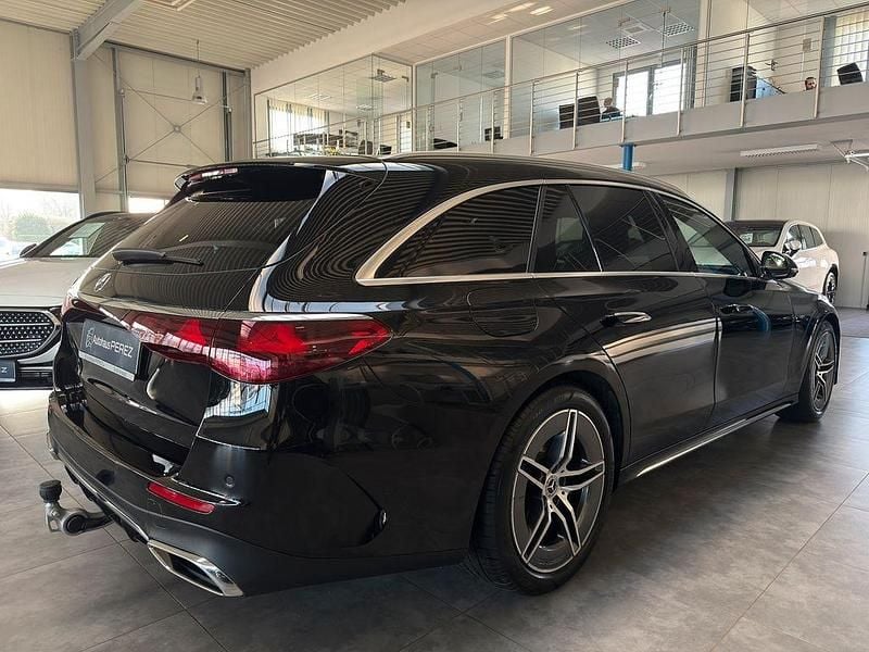 Gebraucht Mercedes E200 AMG 204 PS (150 kW) 2025 Schwarz Kombi