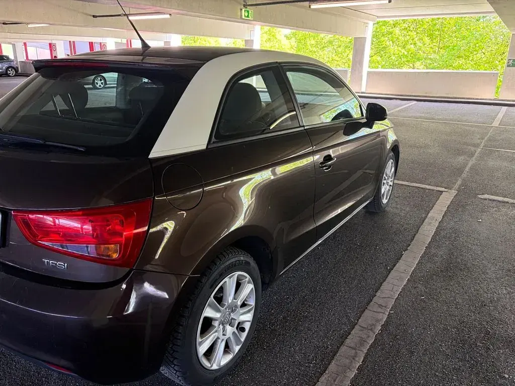 Gebraucht Audi A1 Sport 86 PS (63 kW) 2011 Braun Kleinwagen