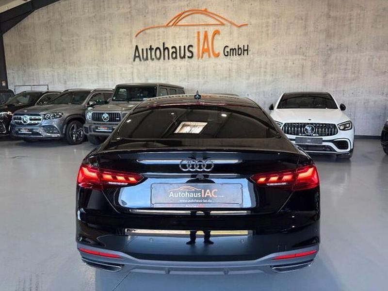 Gebraucht Audi A5 Ambiente 163 PS (119 kW) 2022 Schwarz Limousine