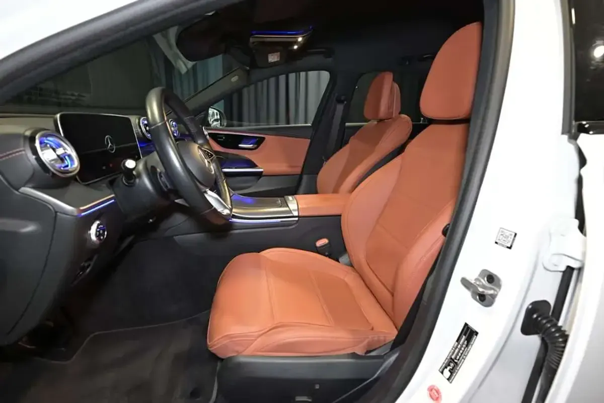 Gebraucht Mercedes C200 163 PS (119 kW) 2023 Polarweiß uni Limousine