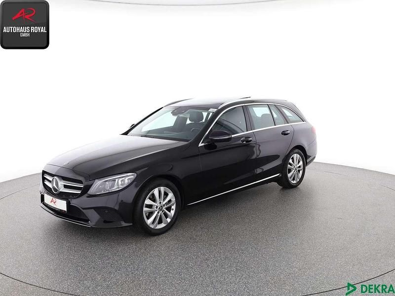 Obsidianschwarz Gebraucht 2019 Mercedes C180 Avantgarde Kombi | 23.780 € (Guter Preis) - Bild 1/4