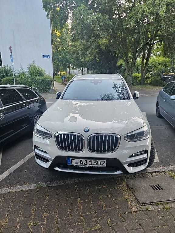 Weiß Gebraucht 2019 BMW X3 xLine SUV | 22.600 € (Fairer Preis) - Bild 1/4