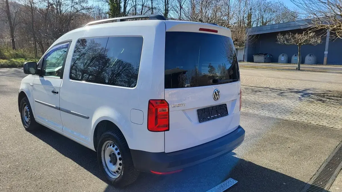 Gebraucht VW Caddy 102 PS (75 kW) 2017 Weiß Van / Kleinbus