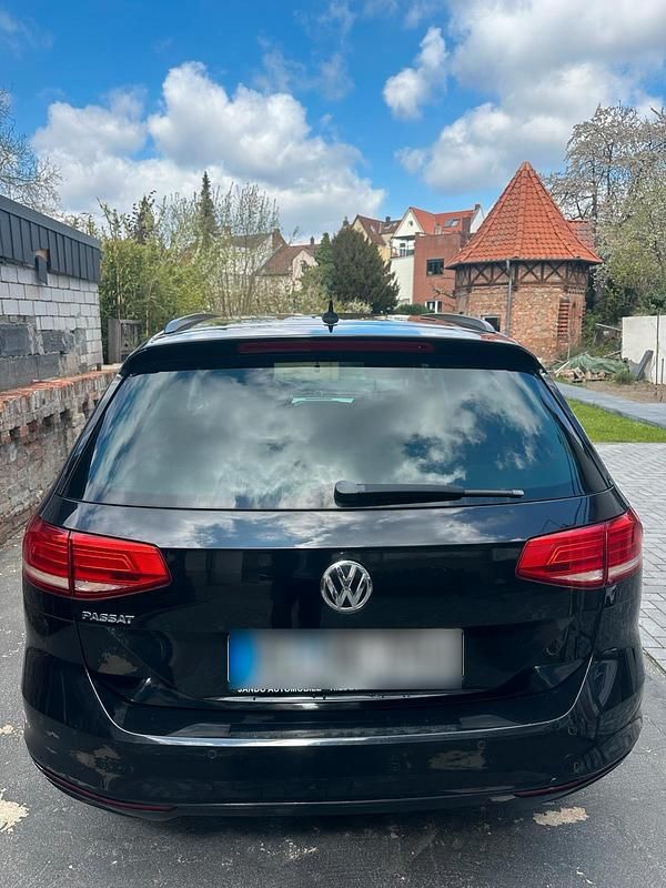 Gebraucht VW Passat 150 PS (110 kW) 2015 Schwarz Kombi