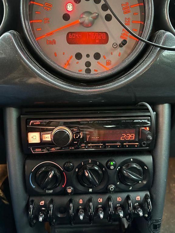 Gebraucht Mini ONE 90 PS (66 kW) 2005 Schwarz Kleinwagen