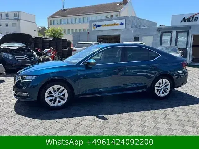 Gebraucht Skoda Octavia First Edition 265 PS (194 kW) 2020 Blau Limousine