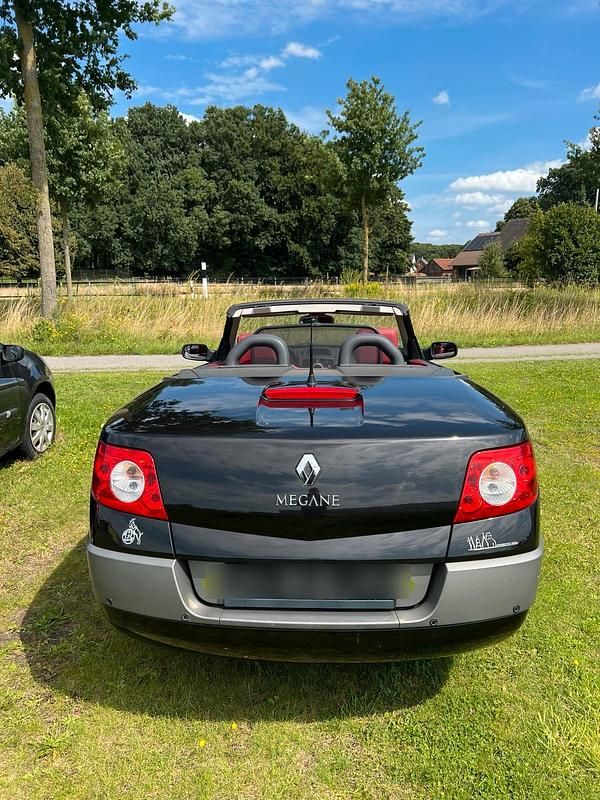 Schwarz Gebraucht 2005 Renault Mégane Cabriolet Cabrio | 2.800 € - Bild 1/4