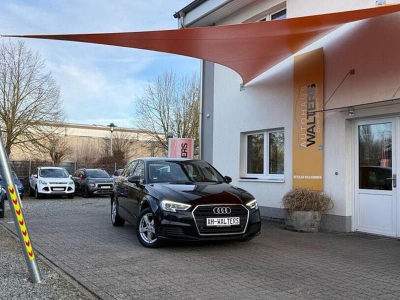 Gebraucht Audi A3 Comfort 116 PS (85 kW) 2017 Schwarz Kombi