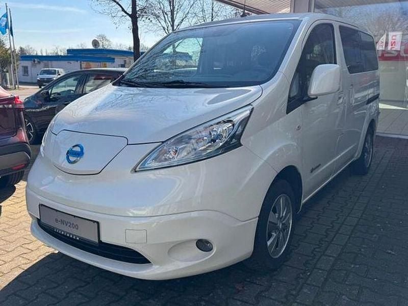Gebraucht Nissan e-NV200 80 kW (109 PS) 2021 Weiß Van / Kleinbus