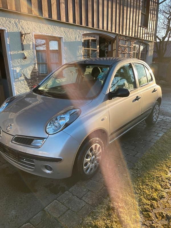 Gebraucht Nissan Micra 65 PS (47 kW) 2008 Silber Limousine