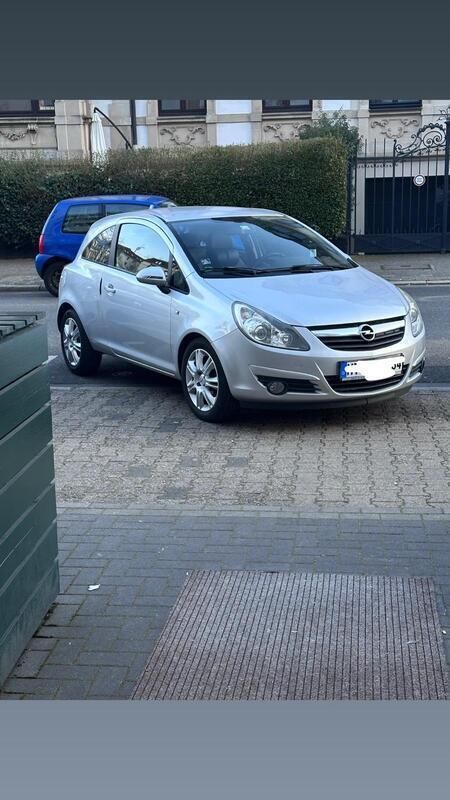 Silber Gebraucht 2009 Opel Corsa Kleinwagen | 1.999 € (Fairer Preis) - Bild 1/4