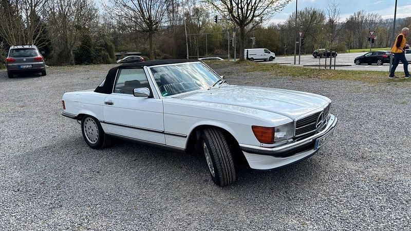 Gebraucht Mercedes SL300 179 PS (131 kW) 1986 Weiß Cabrio