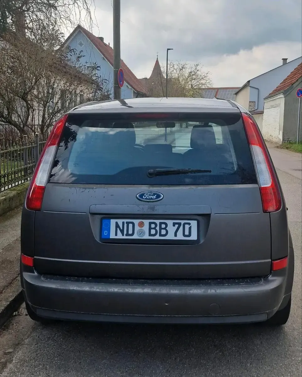 Gebraucht Ford Focus 115 PS (84 kW) 2005 Grau Van / Kleinbus