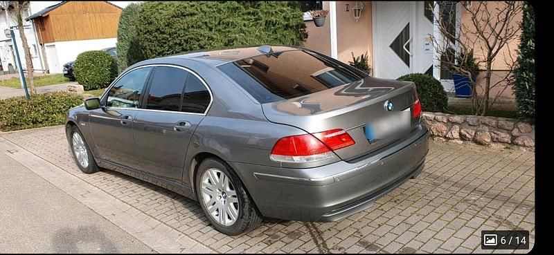 Grau Gebraucht 2006 BMW 740 Limousine | 9.000 € (Fairer Preis) - Bild 1/4