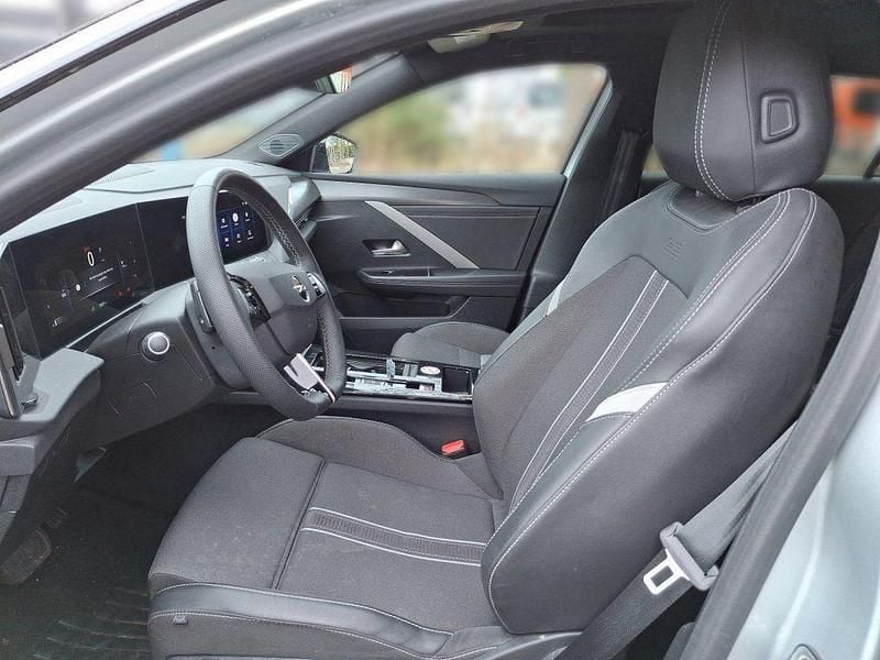 Gebraucht Opel Astra 131 PS (96 kW) 2025 Schwarz Kombi