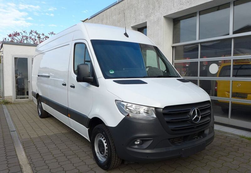 Arktikweiss Gebraucht 2021 Mercedes Sprinter Van | 27.390 € (Guter Preis) - Bild 1/4
