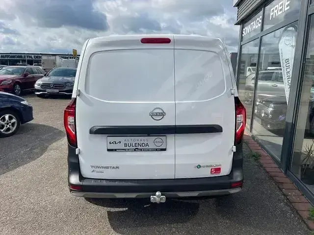 Gebraucht Nissan Townstar N-Connecta 89 kW (122 PS) 2025 Mineral white (s) Van