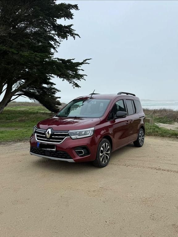Gebraucht Renault Kangoo Techno 131 PS (96 kW) 2024 Rot Van / Kleinbus