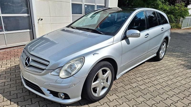 Silber Gebraucht 2006 Mercedes R500 Van / Kleinbus | 12.950 € (Etwas zu teuer) - Bild 1/4