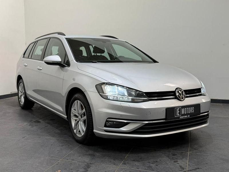 Gebraucht VW Golf VII 116 PS (85 kW) 2018 Silber Kombi