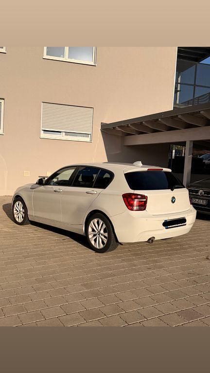 Gebraucht BMW 116 116 PS (85 kW) 2014 Weiß Kleinwagen