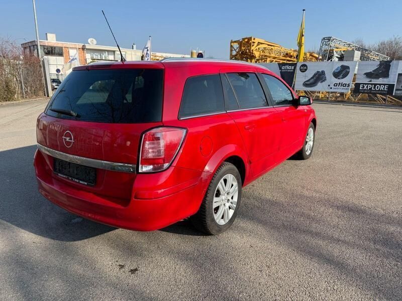 Gebraucht Opel Astra Innovation 90 PS (66 kW) 2009 Rot Kombi