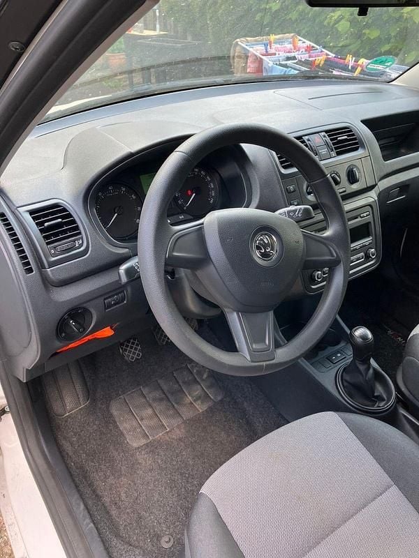 Gebraucht Skoda Fabia 60 PS (44 kW) 2014 Schwarz Kleinwagen